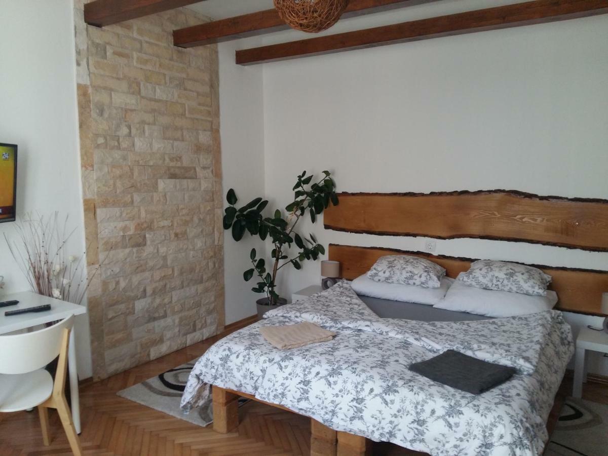 Apartmani Stonewood Zagreb Extérieur photo